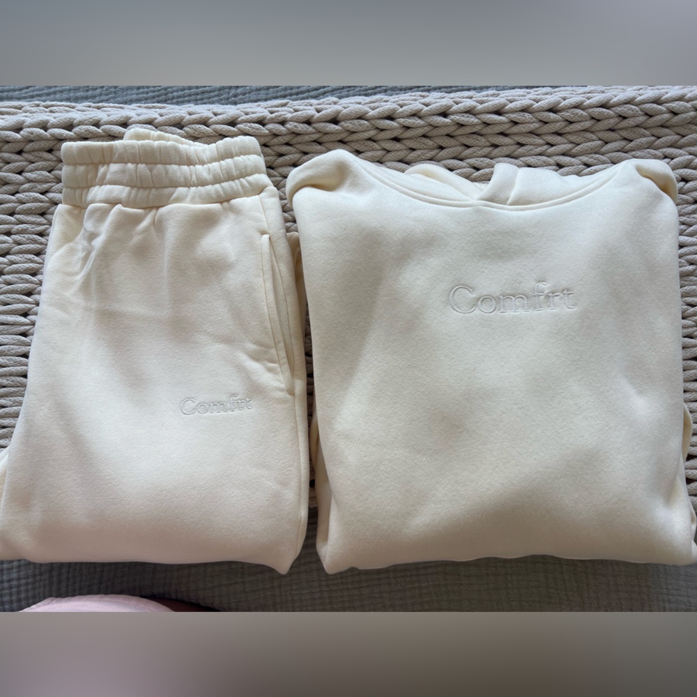 Comfrt Yellow sweat set